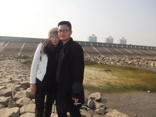 浦东父女观看在线,传承亲子观影新风尚  第1张